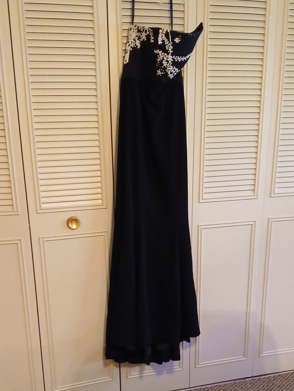 WAYNE CLARK Elegant Strapless Navy Blue A Cream Evening Gown